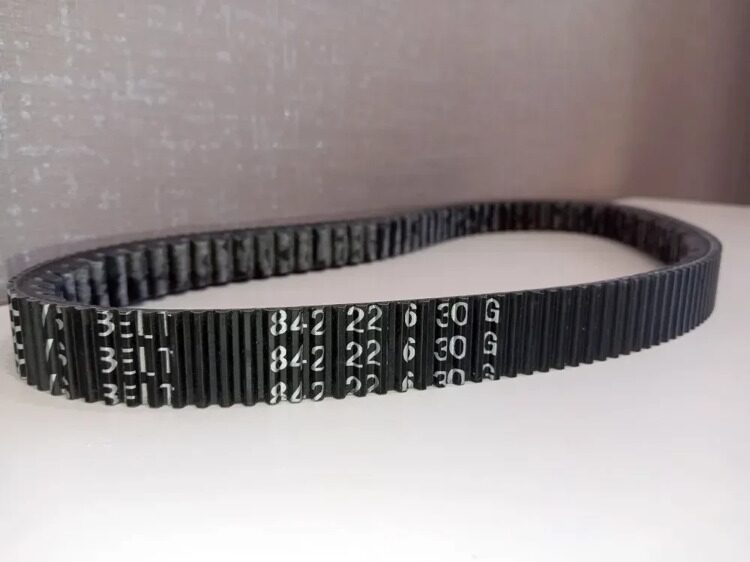 Ремень вариатора BANDO 842x22.6x30 для скутеров 170-200сс